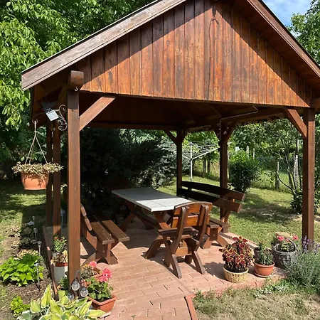 Kislod Apartman Apartment